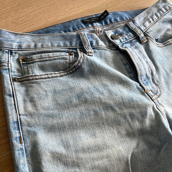 Club Monaco Men Denim pants - Picture 4 of 7